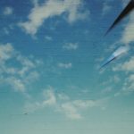 Zeroscena cielo aerei di carta